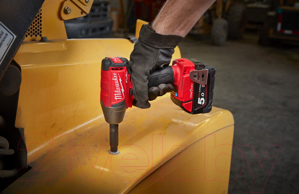 Изображение товара Аккумуляторный гайковерт Milwaukee M18 ONEIWF12-502X Fuel One-Key 4933451374