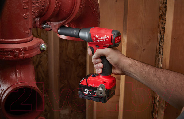 Изображение товара Аккумуляторный гайковерт Milwaukee M18 ONEIWF12-502X Fuel One-Key 4933451374