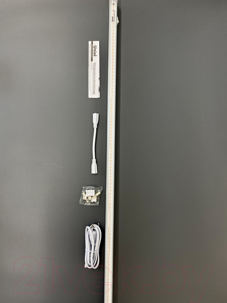 Изображение товара Светильник для растений Uniel ULI-P21-24W/SPSB IP40 / UL-00008921 (белый)