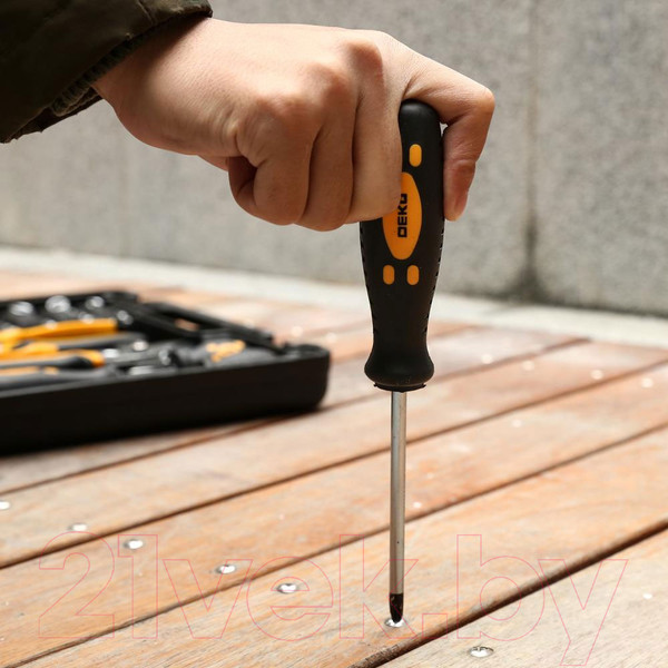 Изображение товара Универсальный набор инструментов Deko DKMT63 SET 63 / 065-0731