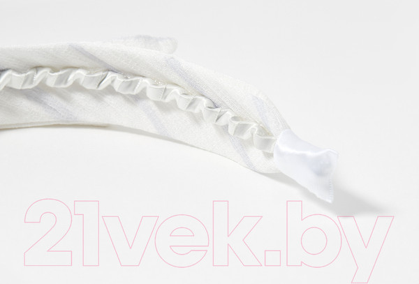 Изображение товара Обруч для волос Invisibobble Nordic Breeze Midsommar Love