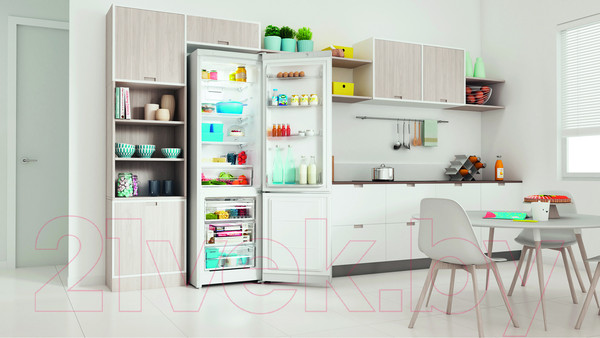 Изображение товара Холодильник с морозильником Indesit ITR 5200 W