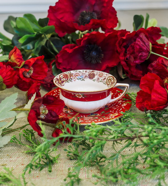 Изображение товара Чашка с блюдцем Wedgwood Wonderlust Crimson Orient / 40024021