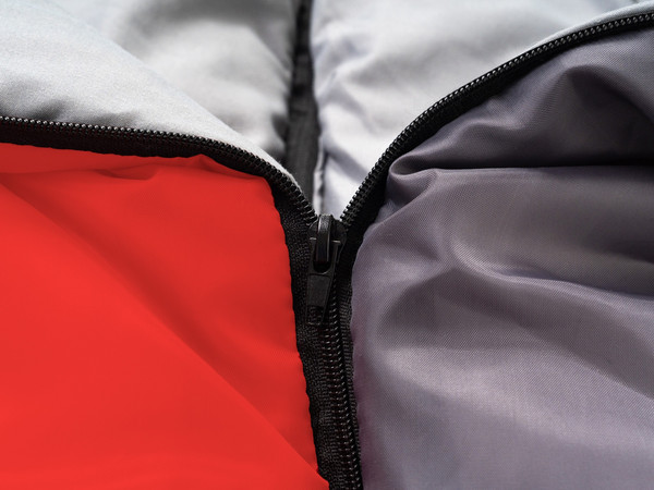 Изображение товара Спальный мешок BalMAX Аляска Camping Plus Series до -15°C R правый (красный/черный)