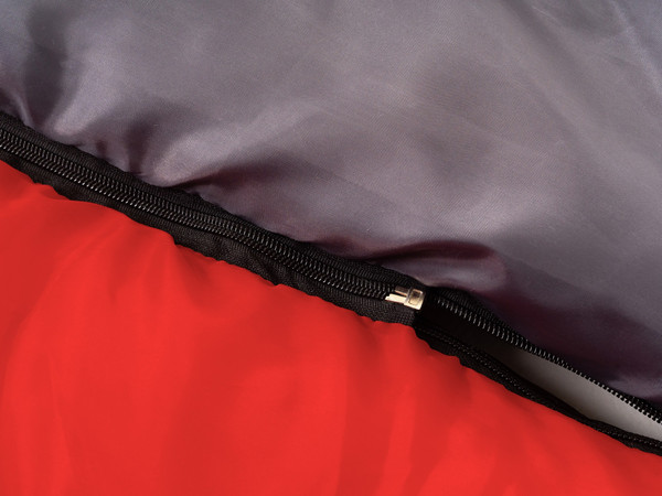 Изображение товара Спальный мешок BalMAX Аляска Camping Plus Series до -5°C R правый (красный/черный)