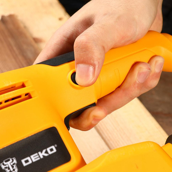 Изображение товара Вибрационная шлифовальная машина Deko DKS250 / 063-4199