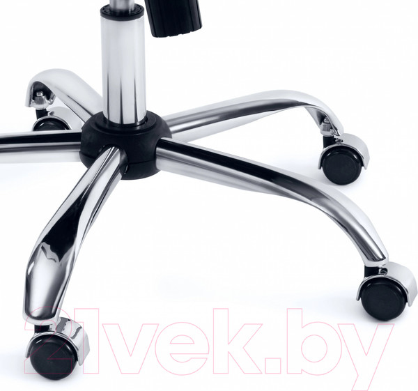 Изображение товара Кресло офисное Tetchair Bergamo кожзам (хром/белый 36-01)