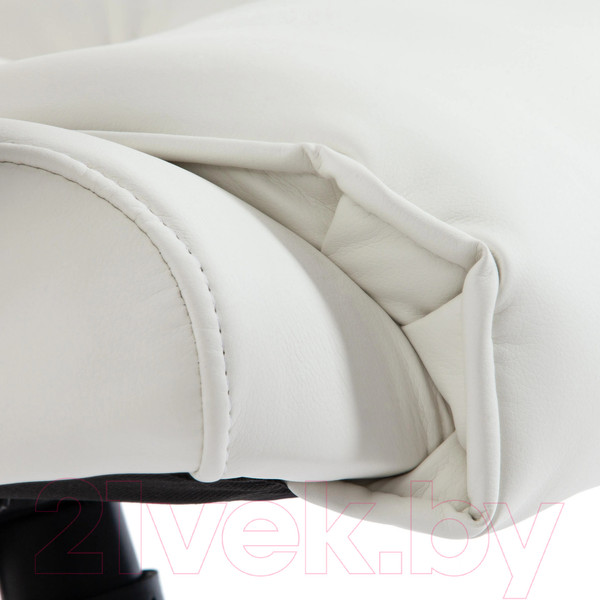 Изображение товара Кресло офисное Tetchair Bergamo кожзам (хром/белый 36-01)