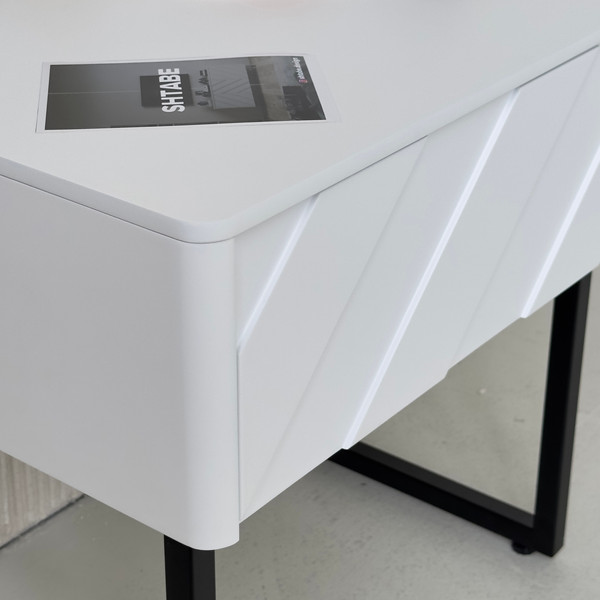 Изображение товара Прикроватная тумба Shtabe Elifa 8001 (RAL 9003/RAL 9003/черный)