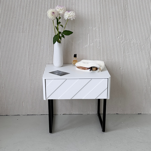 Изображение товара Прикроватная тумба Shtabe Elifa 8001 (RAL 9003/RAL 9003/черный)