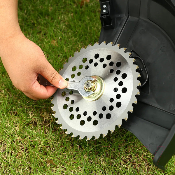 Изображение товара Триммер аккумуляторный Deko DKTR40 / 063-4230