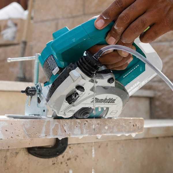 Изображение товара Плиткорез электрический Makita DCC500Z