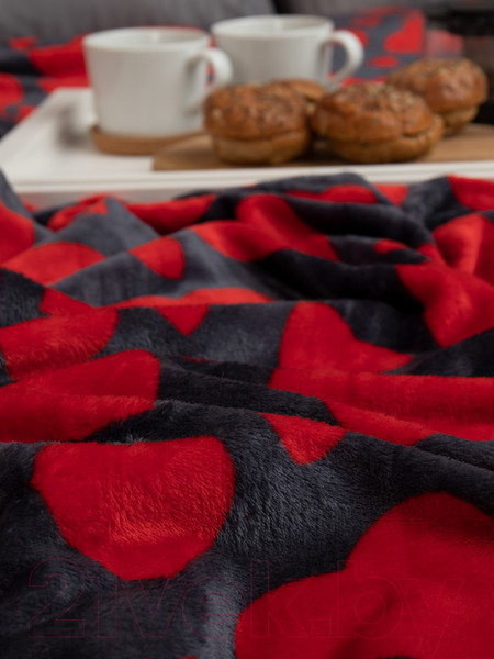 Изображение товара Плед TexRepublic Сердечки TF FN F113R b1520 / 24766 (красный/темно-синий)