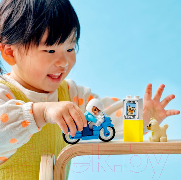 Изображение товара Конструктор Lego Duplo Полицейский мотоцикл / 10967