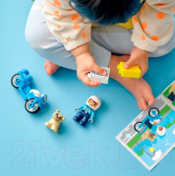 Изображение товара Конструктор Lego Duplo Полицейский мотоцикл / 10967