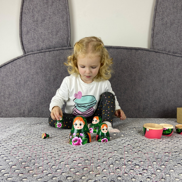 Изображение товара Матрешка сувенирная Брестская Фабрика Сувениров С акцентом на цветок розы 7002