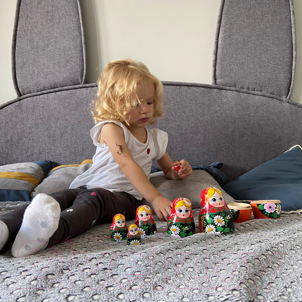 Изображение товара Матрешка сувенирная Брестская Фабрика Сувениров С нотками из лилий и ромашки 7005