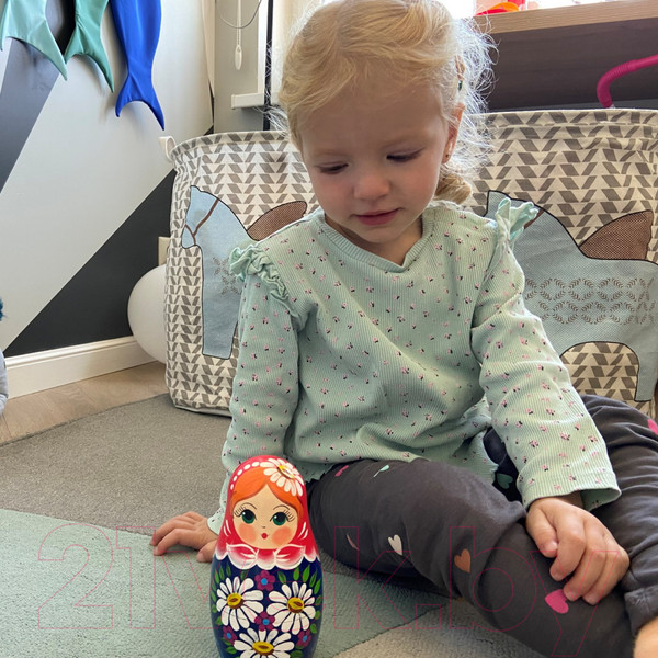 Изображение товара Матрешка сувенирная Брестская Фабрика Сувениров С расписанным букетом цветов ромашки 7007