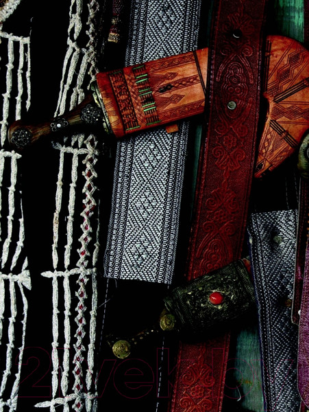 Изображение товара Энциклопедия Эксмо Ножи мира. Полная энциклопедия (Волков В.В.)