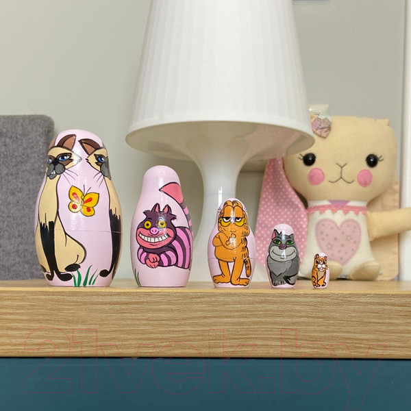 Изображение товара Матрешка сувенирная Брестская Фабрика Сувениров Мультяшные кошки 5106