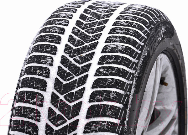 Изображение товара Зимняя шина Pirelli Winter SottoZero 3 245/45R19 102V Run-Flat MO (Mercedes)