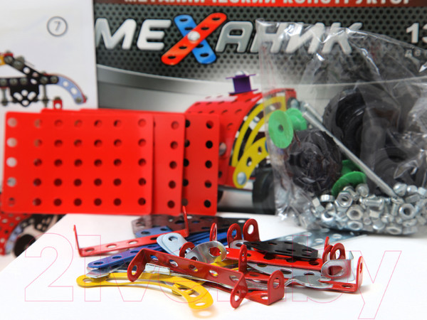 Изображение товара Конструктор Десятое королевство Механик Машинка / 02099 (132эл)