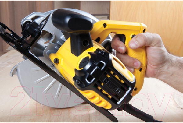 Изображение товара Профессиональная дисковая пила DeWalt DWE560-QS