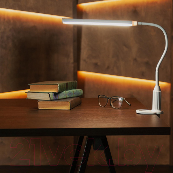 Изображение товара Настольная лампа Uniel TLD-572 / UL-00008663  (белый)