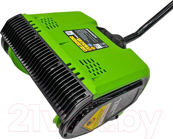 Изображение товара Снегоуборщик аккумуляторный Greenworks GD60SSK4 60V / 2602607UB (с АКБ 4Ач и ЗУ)