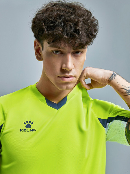 Изображение товара Футбольная форма Kelme Short-Sleeved Football Suit / 8251ZB1002-904 (M, зеленый)