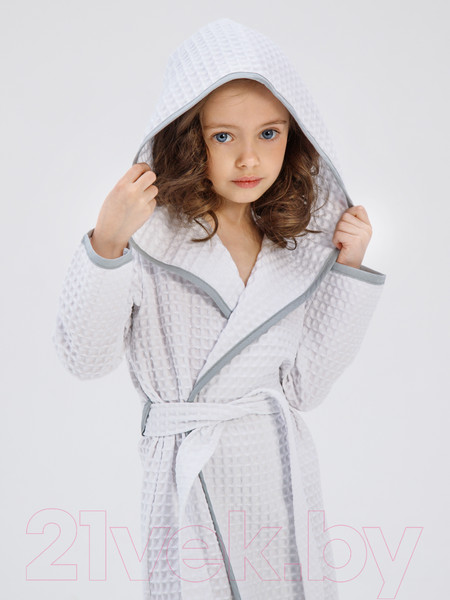 Изображение товара Халат детский Amarobaby Waffle с капюшоном / AB-OD22-WAF2502/00-110 (белый, р. 110-116)