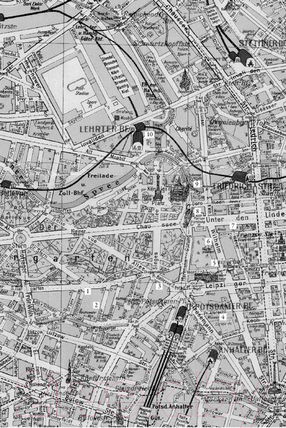 Изображение товара Книга Альпина В саду чудовищ. Любовь и террор в гитлеровском Берлине (Ларсон Э.)