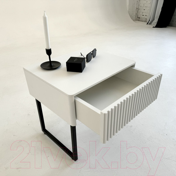 Изображение товара Прикроватная тумба Shtabe Gross 6001 (RAL 9003/RAL 9003/черный)