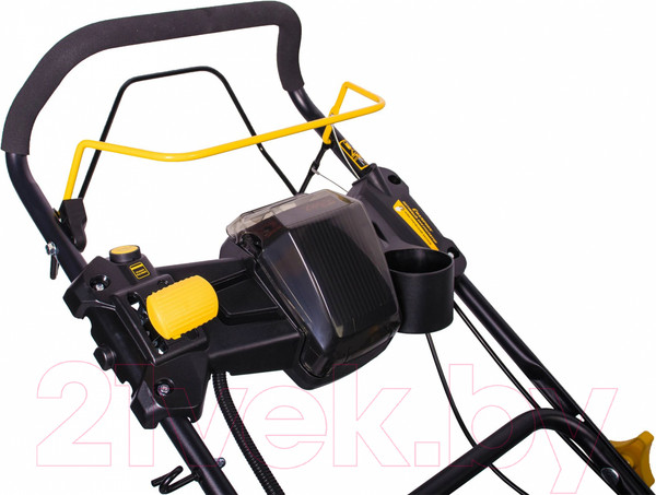 Изображение товара Газонокосилка бензиновая Champion LM5346E