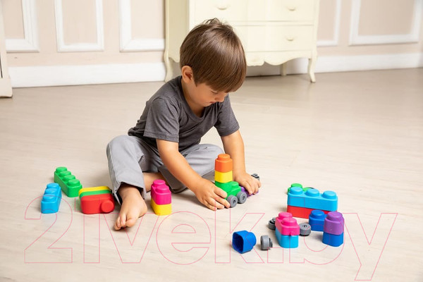 Изображение товара Конструктор Десятое королевство Мягкие кирпичики Plus. Веселый транспорт / 04031