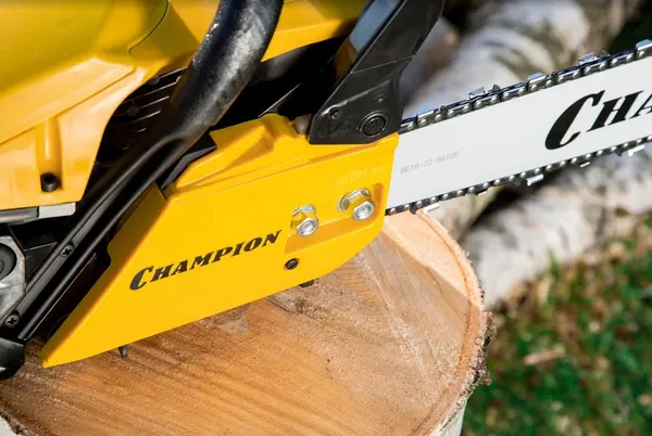 Изображение товара Бензопила цепная Champion 251-18
