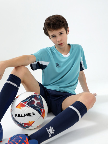 Изображение товара Футбольная форма Kelme Short-Sleeved Football Suit / 8251ZB3002-405 (р.150, голубой/темно-синий)
