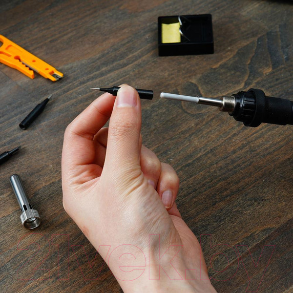 Изображение товара Паяльник электрический Deko SI10 Set 12 / 065-0400