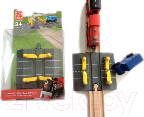 Изображение товара Элемент железной дороги Hape Переезд с 4 шлагбаумами / E3705_HP