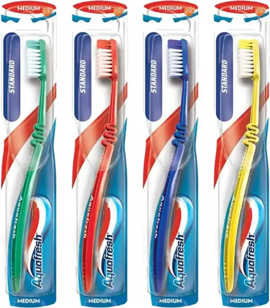 Изображение товара Зубная щетка Aquafresh Standard средняя