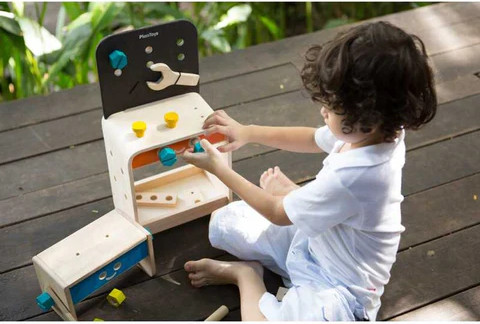 Изображение товара Верстак-стол игрушечный Plan Toys 5541