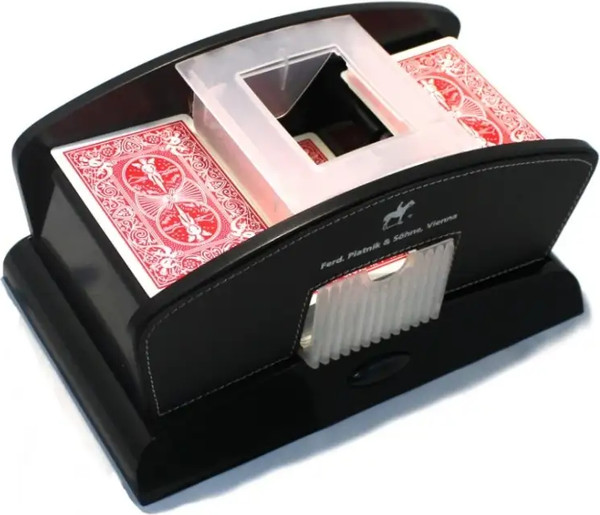 Изображение товара Машинка для перемешивания карт Piatnik Shuffle / standard