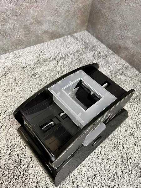 Изображение товара Машинка для перемешивания карт Piatnik Shuffle / standard