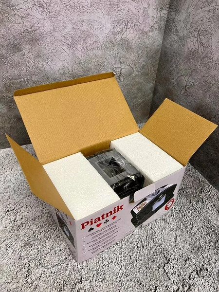 Изображение товара Машинка для перемешивания карт Piatnik Shuffle / standard