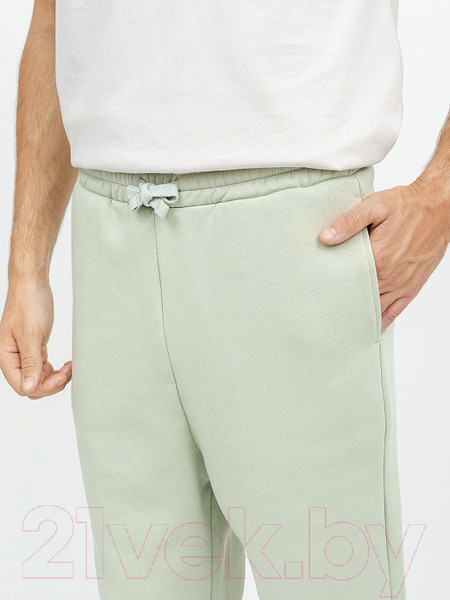 Изображение товара Брюки спортивные Mark Formelle 181225 (р.98-182/188, пыльный зеленый)