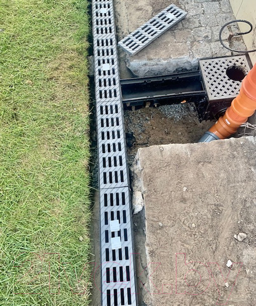 Изображение товара Лоток водоотводный Ecoteck Medium 100.95 h115 / ДИ 12117000 (с решеткой)