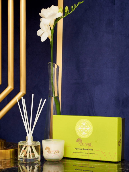 Изображение товара Ароматический набор Arya Japanese Honey Suckle / 8680943087119  (свеча+освежитель воздуха)