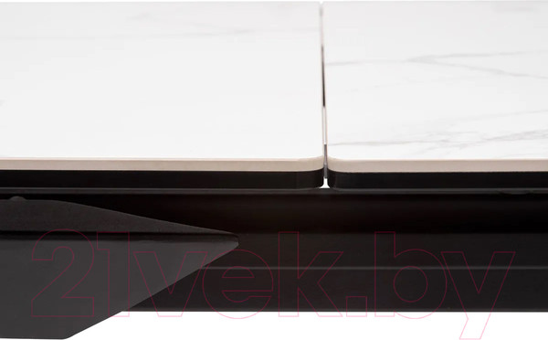 Изображение товара Обеденный стол M-City Cremona 140 High Gloss Statuario / DECDF501THGSTATBLCK140