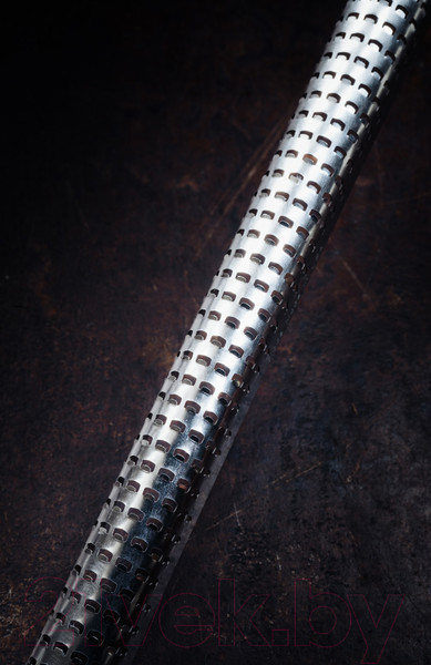 Изображение товара Терка кухонная Microplane Premium Classic для специй, орехов и шоколада 46016 (черный)