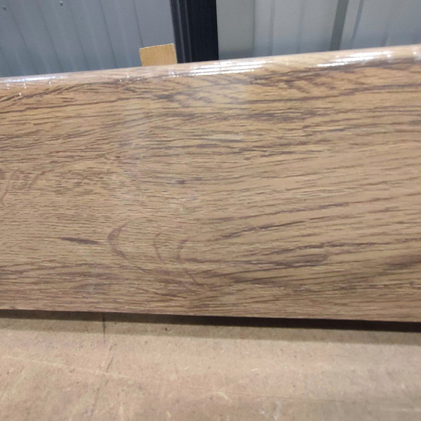 Изображение товара Плинтус Arbiton Integra Дуб Классический 09 80мм (2.4м)